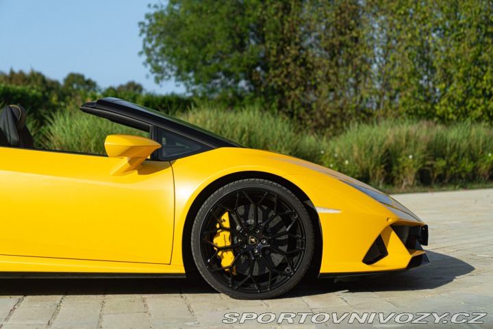 Lamborghini Ostatní modely HURACÁN EVO SPYDER 2021