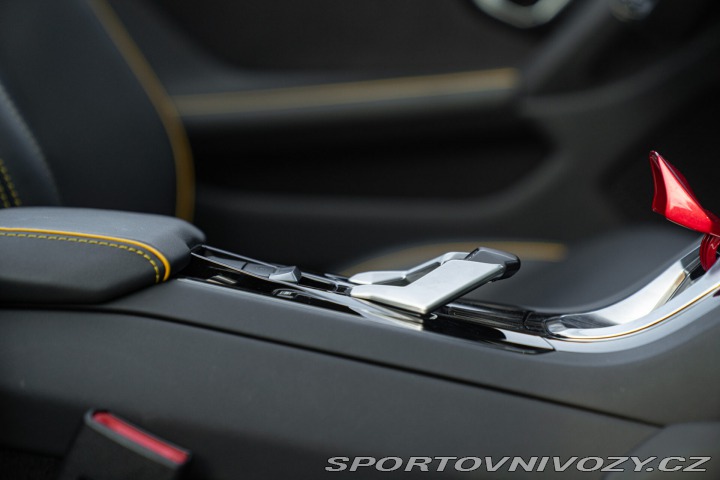 Lamborghini Ostatní modely HURACÁN EVO SPYDER 2021