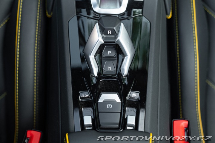 Lamborghini Ostatní modely HURACÁN EVO SPYDER 2021