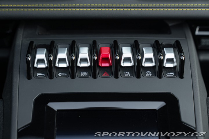 Lamborghini Ostatní modely HURACÁN EVO SPYDER 2021