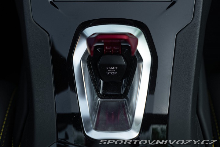 Lamborghini Ostatní modely HURACÁN EVO SPYDER 2021