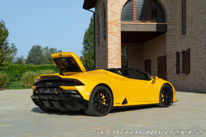 Lamborghini Ostatní modely HURACÁN EVO SPYDER 2021