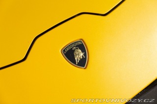 Lamborghini Ostatní modely HURACÁN EVO SPYDER 2021