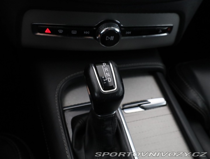 Volvo Ostatní modely XC90  T6 AWD 2019