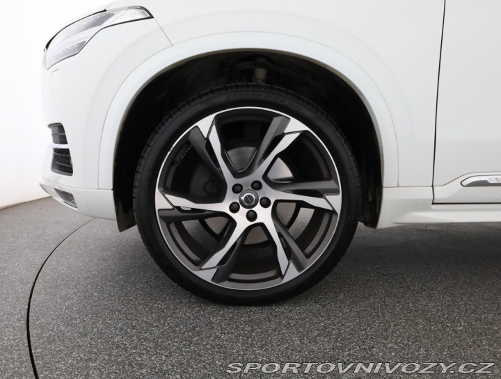 Volvo Ostatní modely XC90  T6 AWD 2019