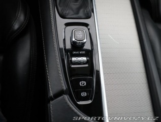 Volvo Ostatní modely XC90  T6 AWD 2019