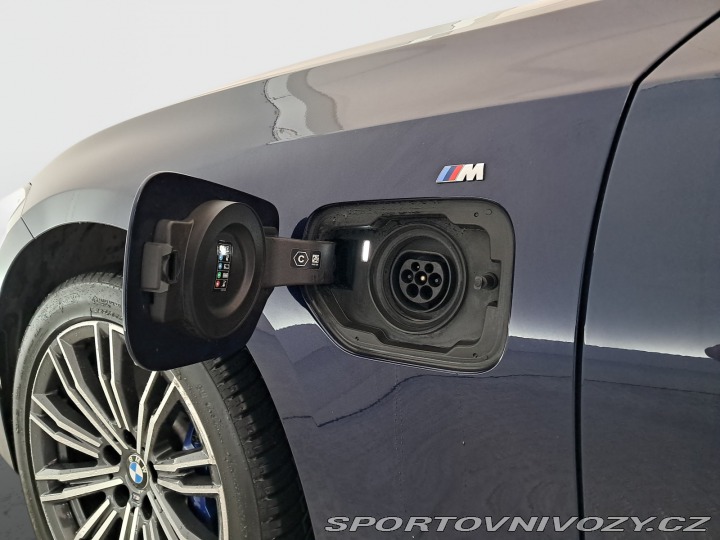 BMW 3 330 e xDrive 2021