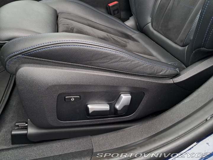 BMW 3 330 e xDrive 2021