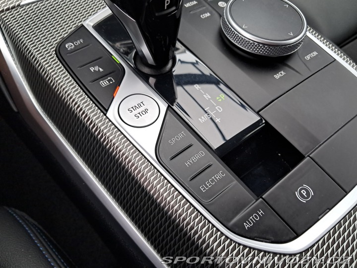 BMW 3 330 e xDrive 2021