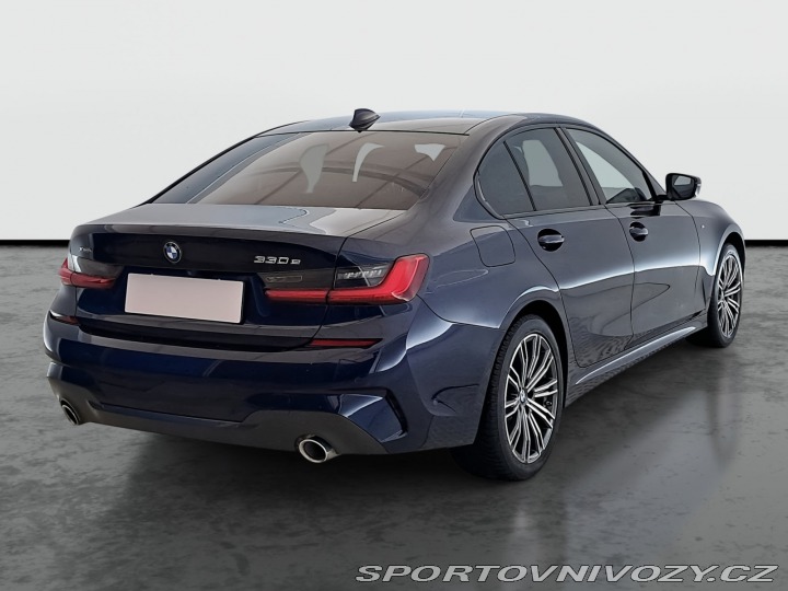 BMW 3 330 e xDrive 2021