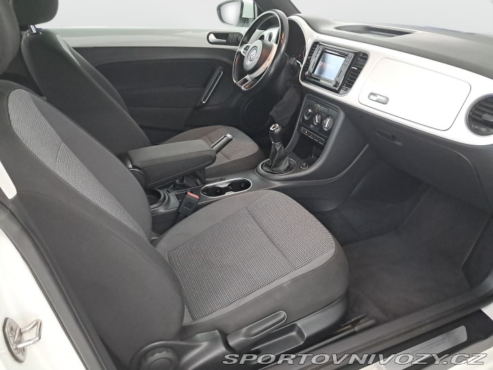 Volkswagen Beetle 2.0 TDI 2015