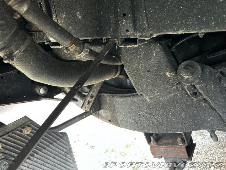 Ostatní značky Ostatní modely Land Rover Defender 2002