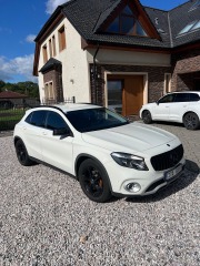 Mercedes-Benz  GLA 180