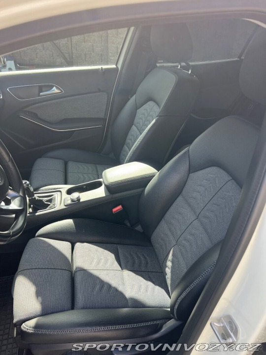 Mercedes-Benz Ostatní modely GLA 180 2017