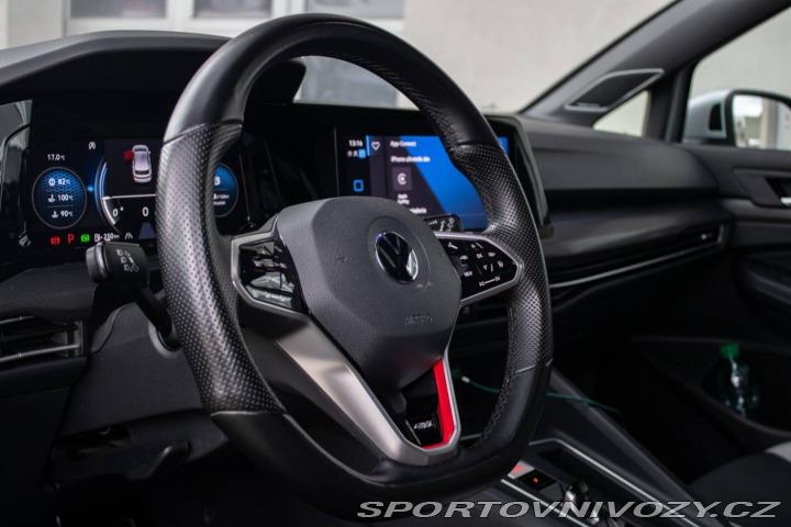 Volkswagen Golf 2.0 TSI GTI DSG / 180kW 2021