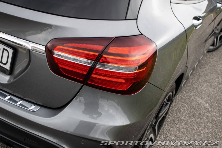 Mercedes-Benz Ostatní modely GLA 250 4MATIC AMG Line / 15 2018