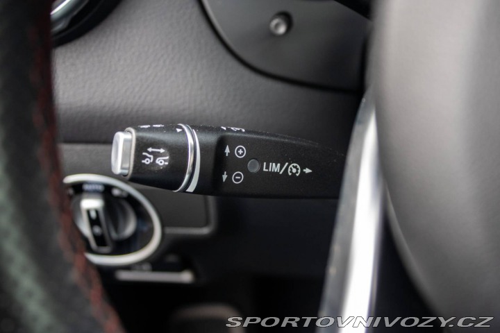 Mercedes-Benz Ostatní modely GLA 250 4MATIC AMG Line / 15 2018