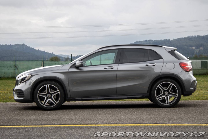 Mercedes-Benz Ostatní modely GLA 250 4MATIC AMG Line / 15 2018