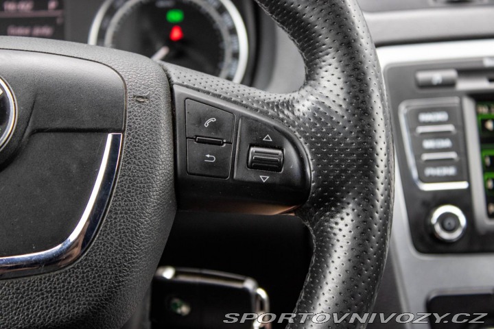 Škoda Octavia RS Combi  RS 2.0 TDI 125kW A 2011
