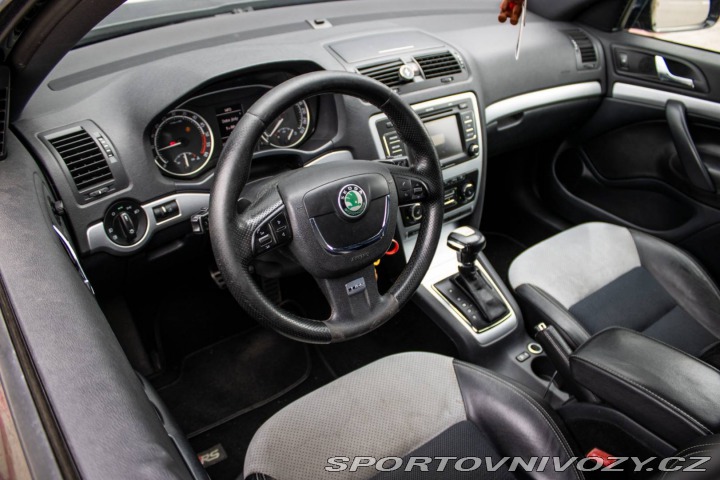 Škoda Octavia RS Combi  RS 2.0 TDI 125kW A 2011