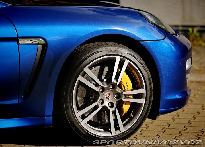 Porsche Panamera 4S PCCB Sport Chrono Plus 2011