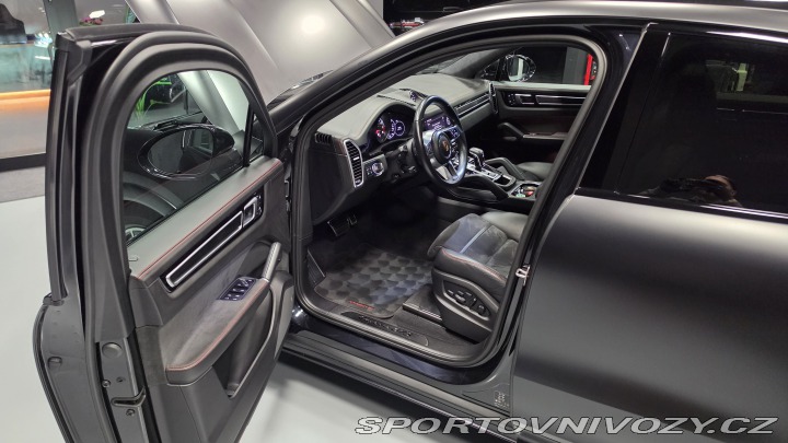 Porsche Cayenne GTS 2022