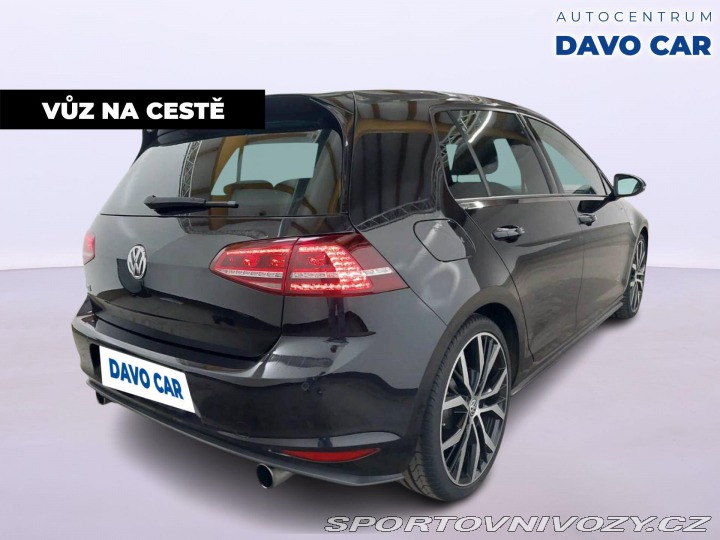 Volkswagen Golf 2,0 TSI GTI Xenon 1.Majit 2014