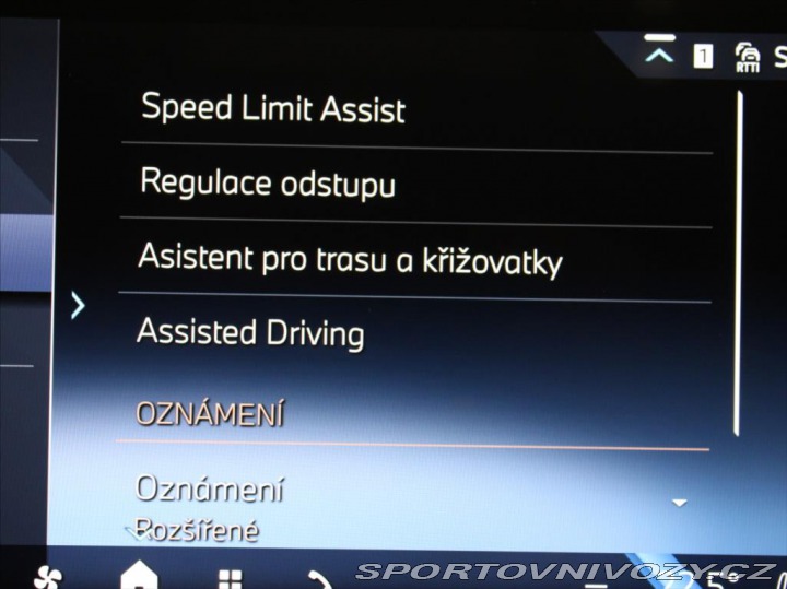 BMW 5 3,0 550e xDrive M-paket B 2025