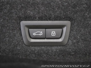 BMW 5 3,0 550e xDrive M-paket B 2025