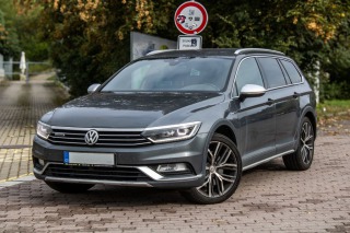 Volkswagen  Passat