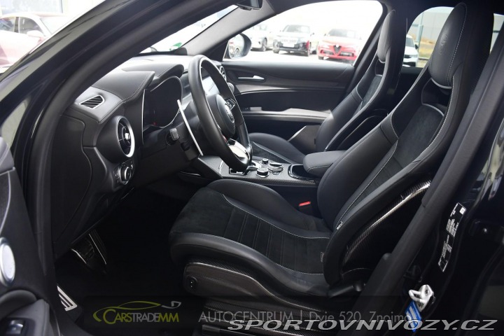 Alfa Romeo Stelvio 2.9V6 Bi-T SPARCO+AKRAPOV 2024