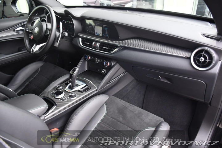 Alfa Romeo Stelvio 2.9V6 Bi-T SPARCO REZERVA 2024