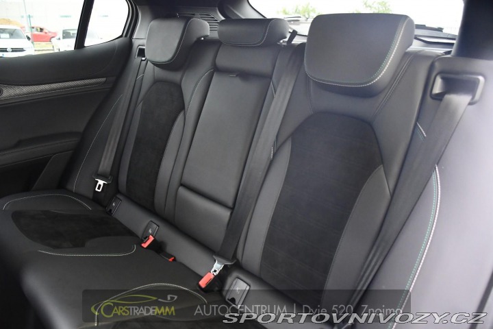 Alfa Romeo Stelvio 2.9V6 Bi-T SPARCO+AKRAPOV 2024