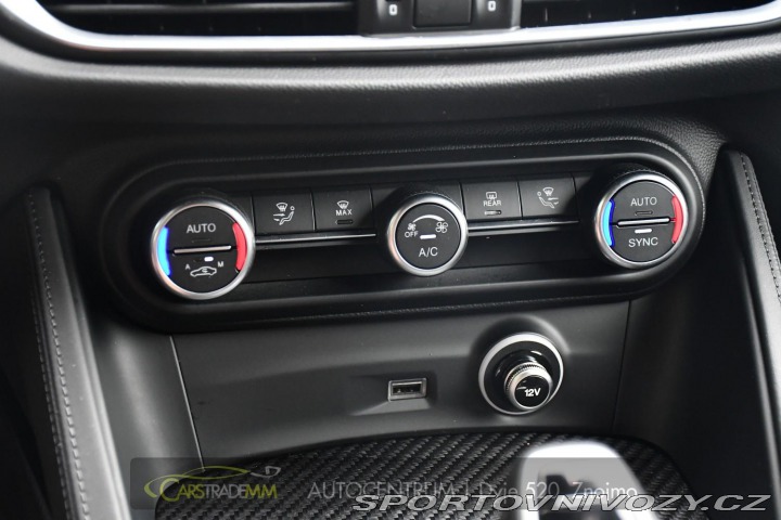Alfa Romeo Stelvio 2.9V6 Bi-T SPARCO+AKRAPOV 2024
