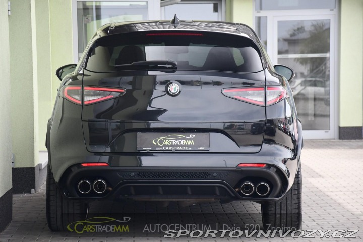 Alfa Romeo Stelvio 2.9V6 Bi-T SPARCO REZERVA 2024
