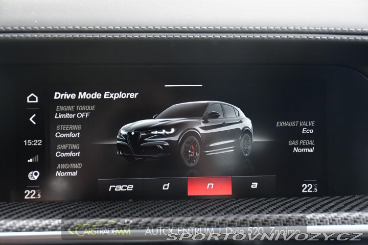 Alfa Romeo Stelvio 2.9V6 Bi-T SPARCO+AKRAPOV 2024