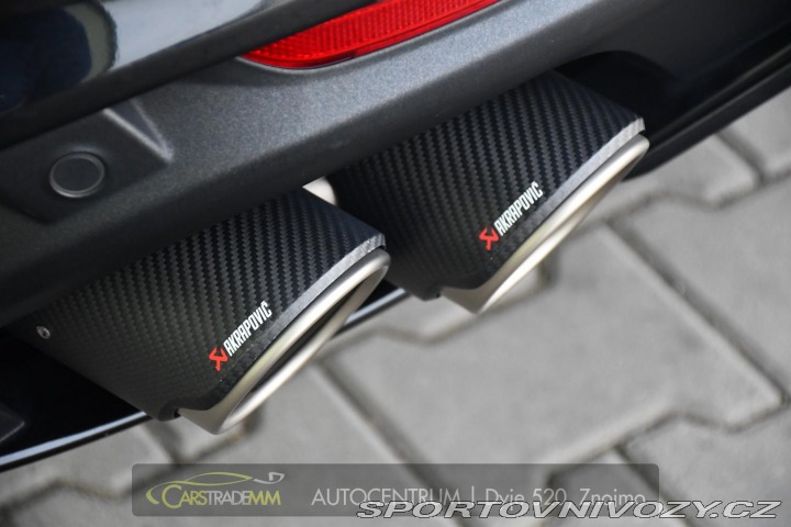 Alfa Romeo Stelvio 2.9V6 Bi-T SPARCO+AKRAPOV 2024
