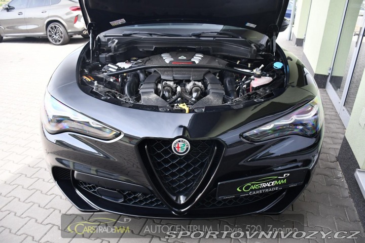 Alfa Romeo Stelvio 2.9V6 Bi-T SPARCO REZERVA 2024