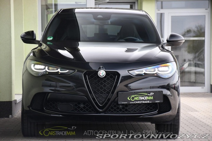 Alfa Romeo Stelvio 2.9V6 Bi-T SPARCO+AKRAPOV 2024