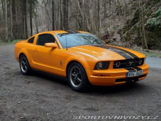 Ford Mustang 4.0, manuál 2007