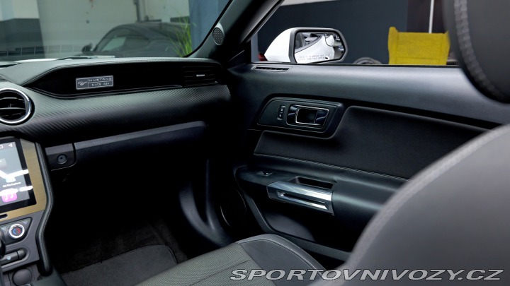Ford Mustang Cabrio 3.7 224 kw 2015