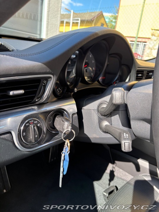 Porsche 911 Carrera S Manual 2012