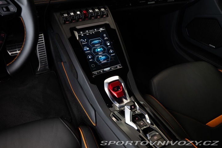 Lamborghini Huracán EVO coupé /LIFT/Sensonum/ 2022