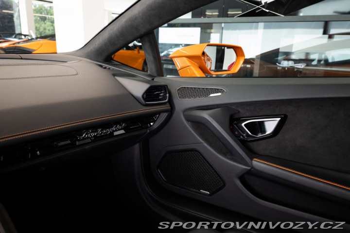Lamborghini Huracán EVO coupé /LIFT/Sensonum/ 2022