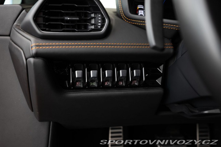 Lamborghini Huracán EVO coupé /LIFT/Sensonum/ 2022