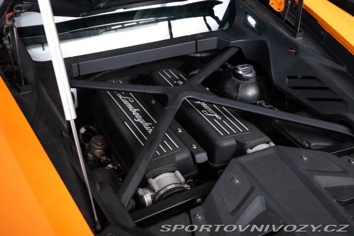 Lamborghini Huracán EVO coupé /LIFT/Sensonum/ 2022
