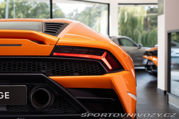 Lamborghini Huracán EVO coupé /LIFT/Sensonum/ 2022