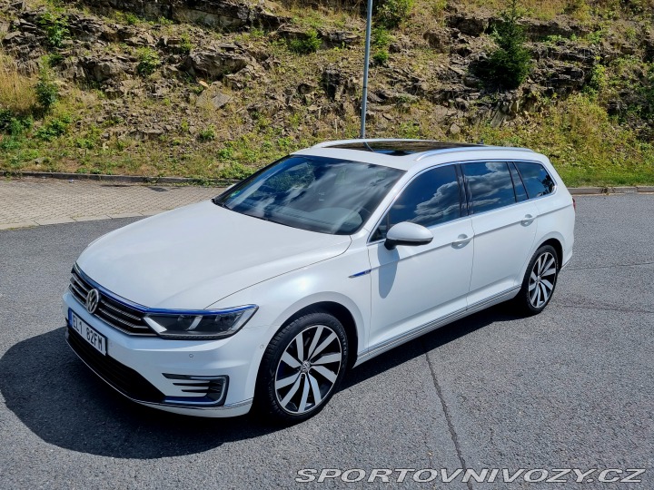 Volkswagen Ostatní modely Passat GTE 2015