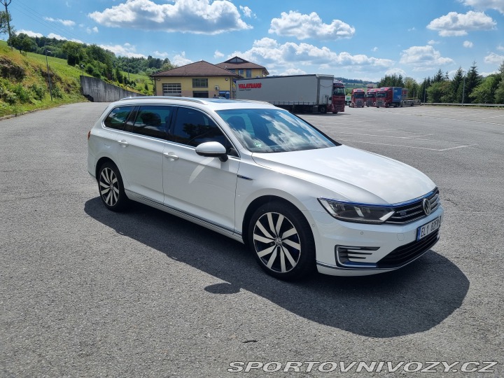 Volkswagen Ostatní modely Passat GTE 2015