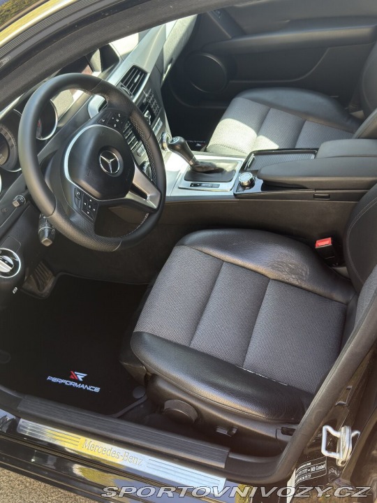 Mercedes-Benz C 2,1 W204 2011